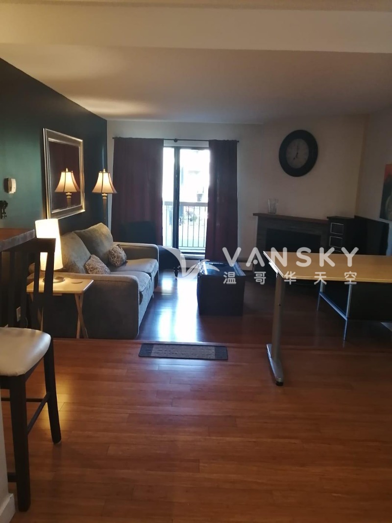 260222122020_8500 living.jpeg